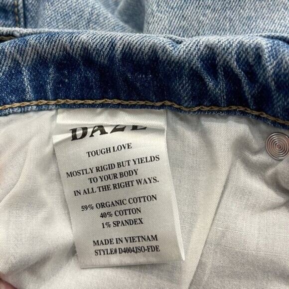 Daze Tough Love Distressed Light Wash Cutoff Jean Shorts Size 29 - Picture 5 of 5